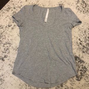 🌞 Lululemon shirt